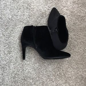 Perfect Black Booties!